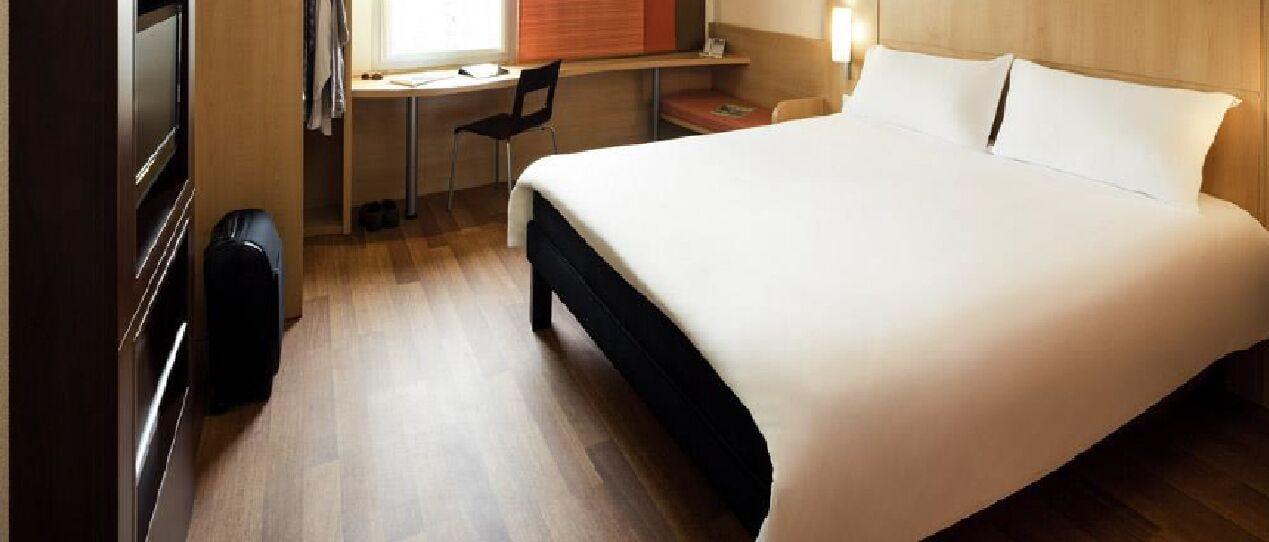 Ibis Barcelona Santa Coloma Hotel Santa Coloma de Gramanet Екстериор снимка