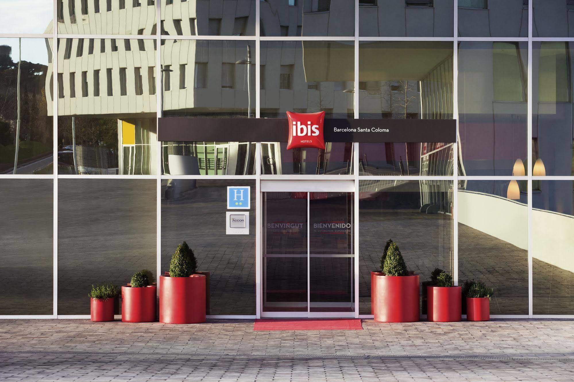 Ibis Barcelona Santa Coloma Hotel Santa Coloma de Gramanet Екстериор снимка